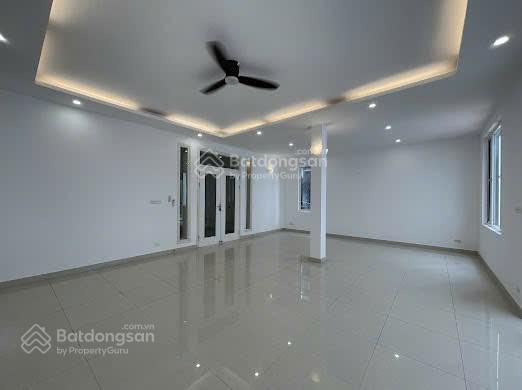Cho thuê nhà đất rộng tây hồ, hà nội. dt 280m. giá 65.000.000