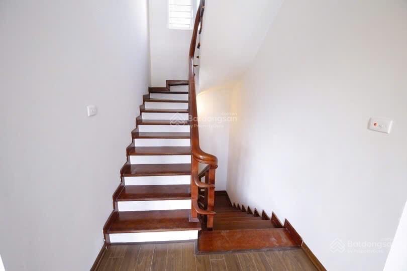Cho thuê nhà vườn tứ liên, tây hồ, hà nội diện tích 130m2 | 3 tầng