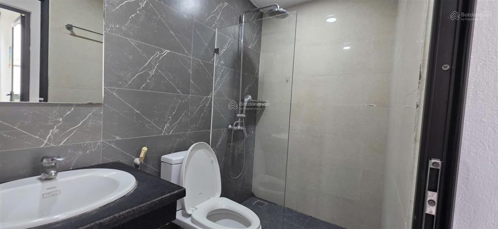 Vị trí ngõ tứ liên, tây hồ, hà nội. loại hình căn hộ 2 phòng ngủ 1 phòng khách 1 vệ sinh