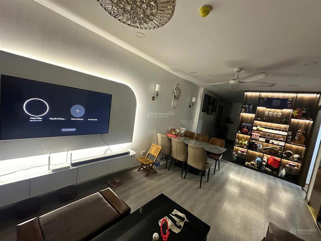 Chính chủ bán căn hộ 3 phòng ngủ dv01 rose town ngọc hồi sổ đỏ lâu dài 90m2