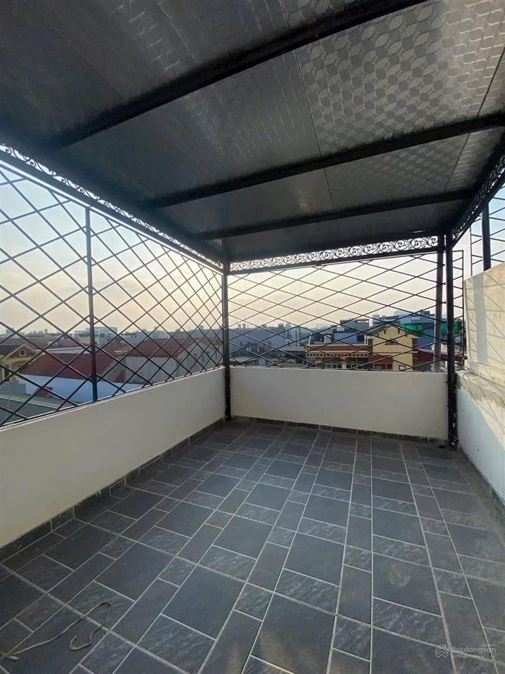 Bán nhà riêng 4 tầng ngõ phố kim giang sổ đỏ 40m2, nhà mới xây 3 năm