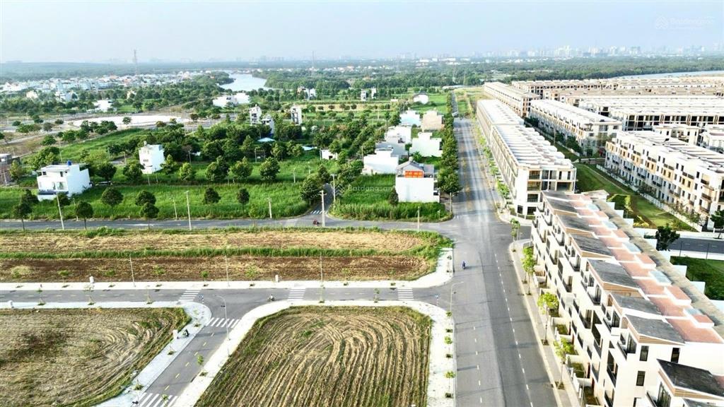 Bán nền đất kdc saigon village hạ tầng sạch đẹp. gần cổng, hướng đông, giá 25triệu/m2
