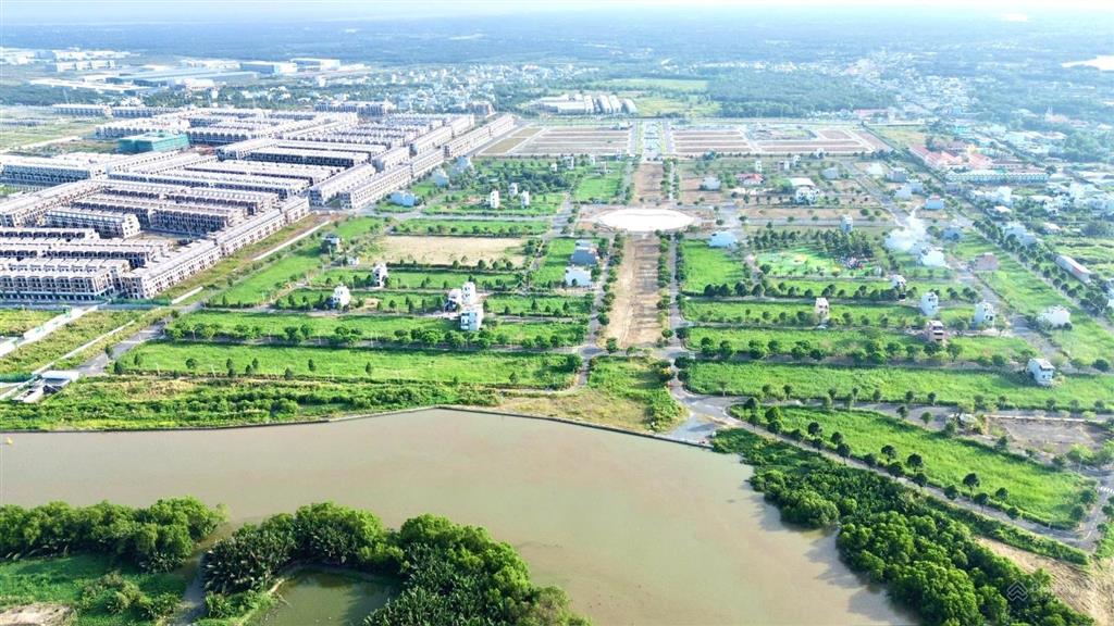 Bán nền đất kdc saigon village hạ tầng sạch đẹp. gần cổng, hướng đông, giá 25triệu/m2
