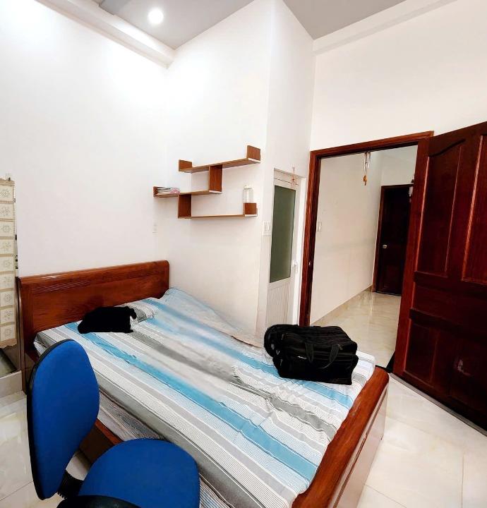 Nhà 2 lầu hẻm 141 Tám Danh P.Chánh Hưng P4Q8