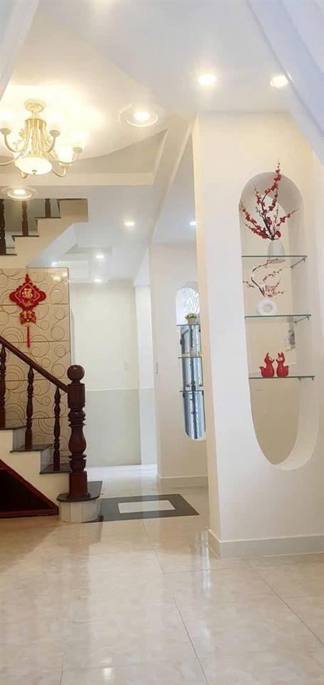 Nhà mới 3PN Dương Bá Trạc P2Q8 khu buôn bán tại nhà được