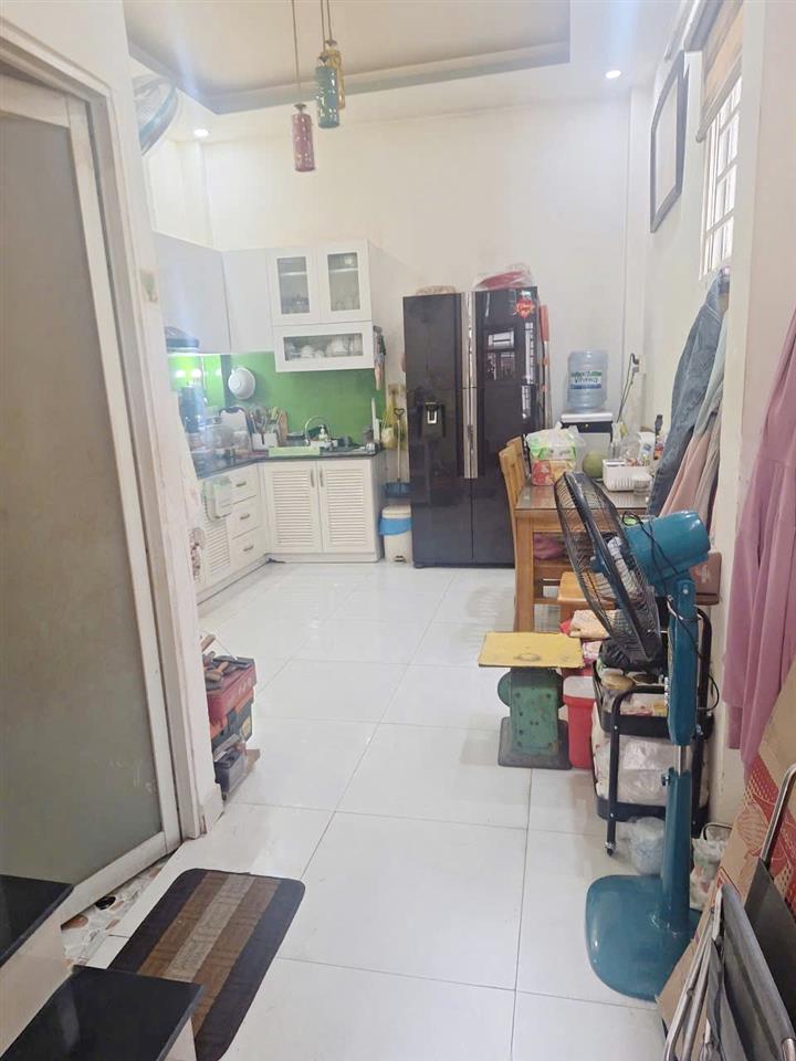 Nhà SHHC 2lầu/ST hẻm 125 Nguyễn Thị Tần P1Q8 nay P.Chánh Hưng