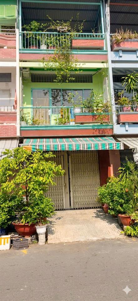 8.7 tỷ mặt tiền nội bộ khu VIP Bùi Minh Trực P5Q8 (ko lộ giới)