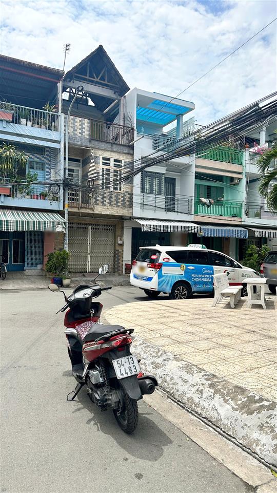 8.7 tỷ mặt tiền nội bộ khu VIP Bùi Minh Trực P5Q8 (ko lộ giới)