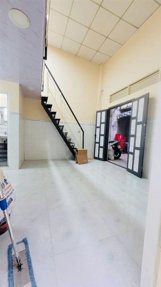 Nhà 20m2 cách mặt tiền 1 căn Tùng Thiện Vương P11Q8