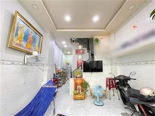 Nhà chủ xây ở 3 lầu/ST hẻm 154 Âu Dương Lân P3Q8 (P.Chánh Hưng)