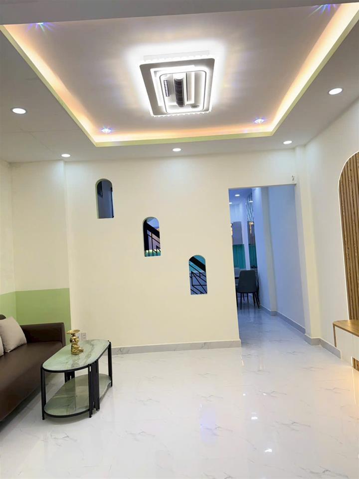 Nhà mới 2lầu/4PN Dương Bá Trạc P1Q8 P.Chánh Hưng, Giá : 6.3 Tỷ (TL)
