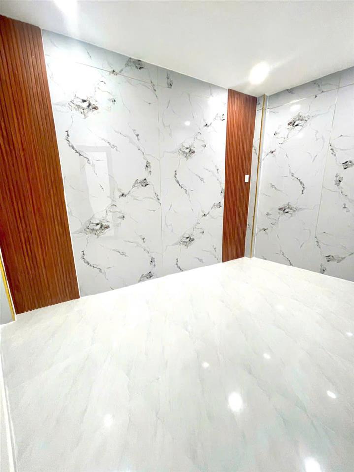 Nhà hẻm 125 Nguyễn Thị Tần P.Chánh Hưng (P1Q8)