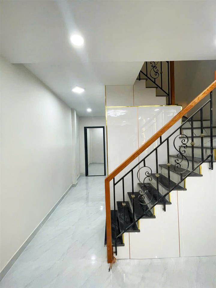 Nhà hẻm 125 Nguyễn Thị Tần P.Chánh Hưng (P1Q8)