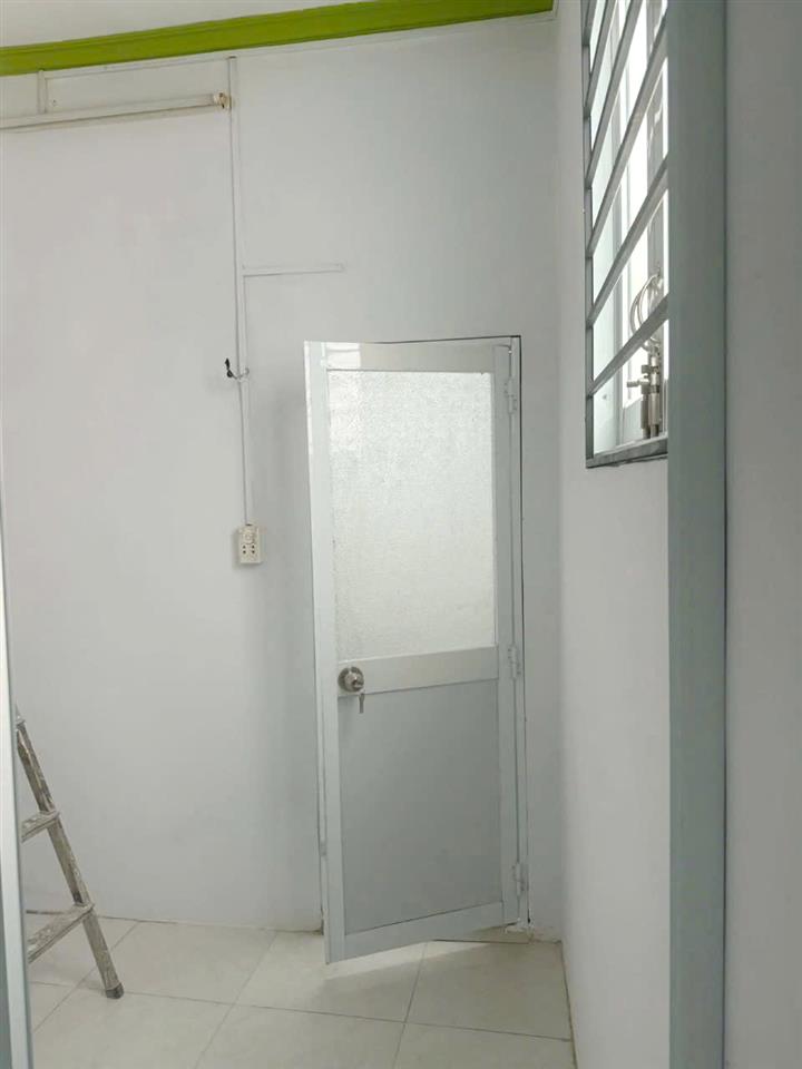 Nhà hẻm nở hậu Tùng Thiện Vương P13Q8 P.Phú Định