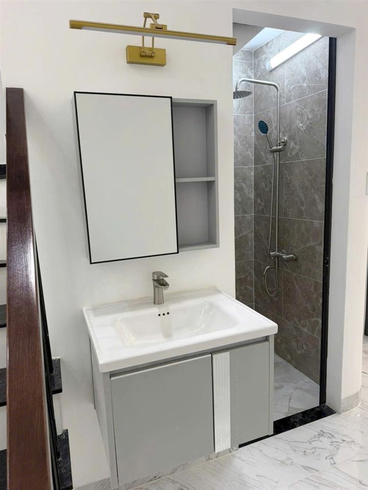 Nhà mới 2lầu/ST HXH 137Âu Dương Lân P3Q8