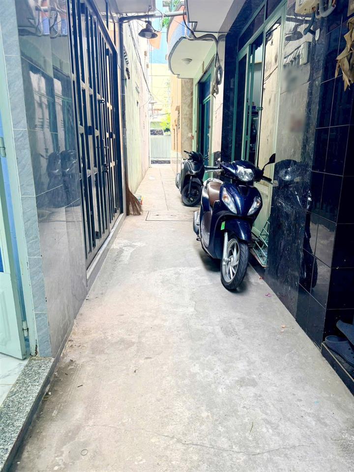Nhà 1 lầu nhỏ gọn hẻm 184 Âu Dương Lân P3Q8, Giá : 2.68 Tỷ (Thương lượng)