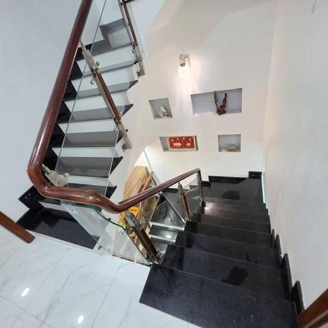 Nhà 4x20m, nở hậu Bùi Minh Trực P5Q8 (P.Chánh Hưng) full nội thất