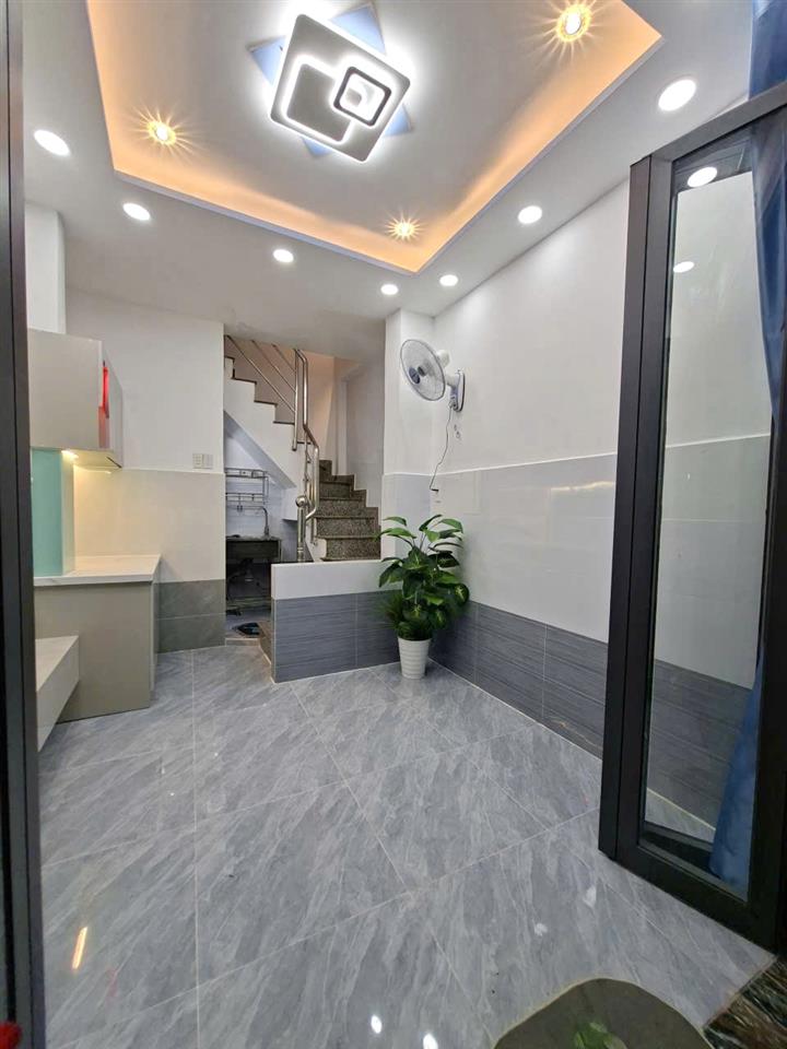 Nhà mới 2 lầu/2PN hẻm 764 Nguyễn Duy P12Q8, Giá : 2.79 Tỷ (Thương lượng)