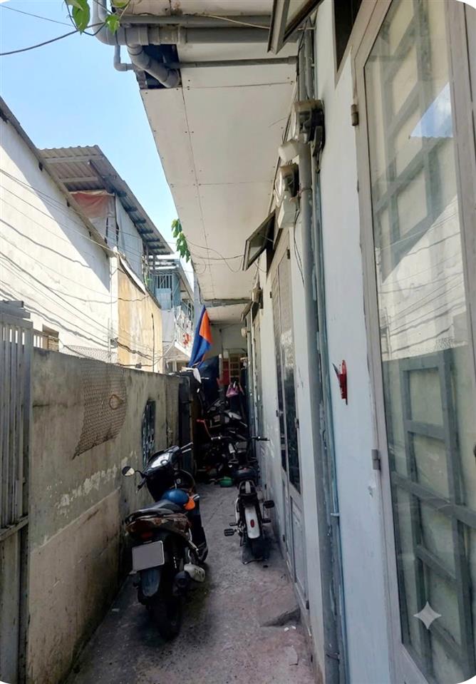 Bán dãy nhà trọ hẻm gần Parc Mall Phạm Thế Hiển P4Q8 (P.Chánh Hưng)