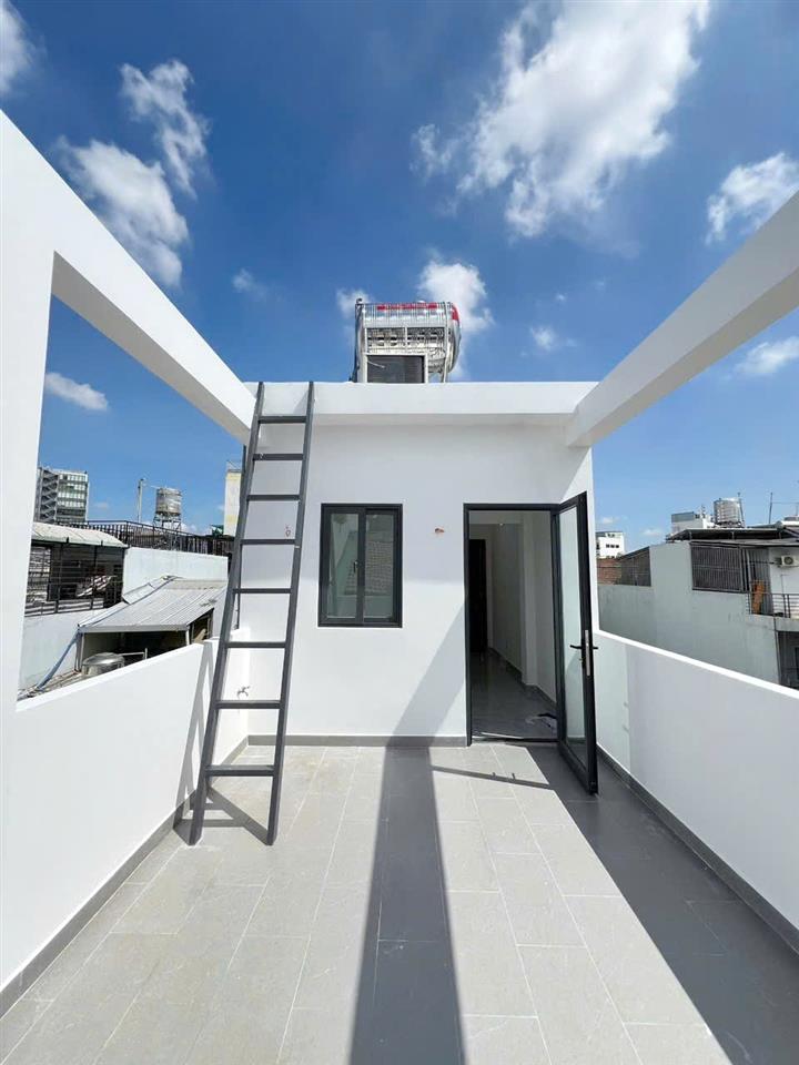 Nhà mới hẻm thẳng 5m 65m2 nở hậu Dương Bá Trạc P1Q8 P.Chánh Hưng