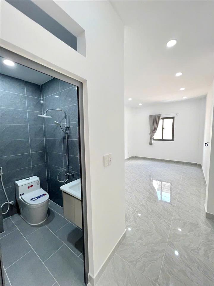 Nhà mới hẻm thẳng 5m 65m2 nở hậu Dương Bá Trạc P1Q8 P.Chánh Hưng