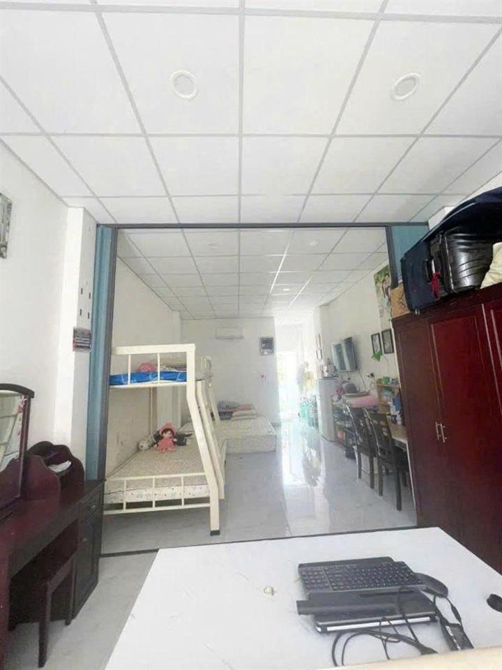 Nhà đường nội bộ 6m oto trước nhà 109 Dương Bá Trạc P.Chánh Hưng (P1Q8)