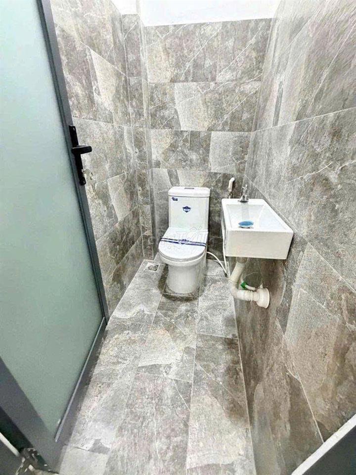 Nhà 30m2 hẻm 5m Âu Dương Lân P3Q8 P.Chánh Hưng