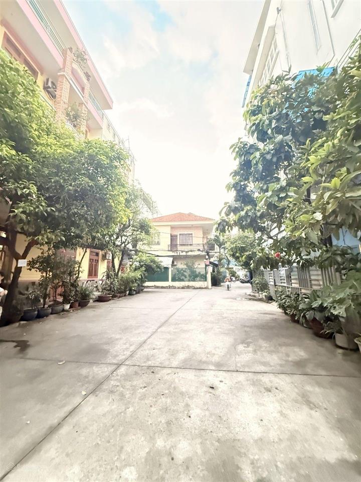 Tô hiến thành  quận 10  27m2  sổ vuông a4  hoàn công  hẻm thông thoáng  nhỉnh 4 tỷ.