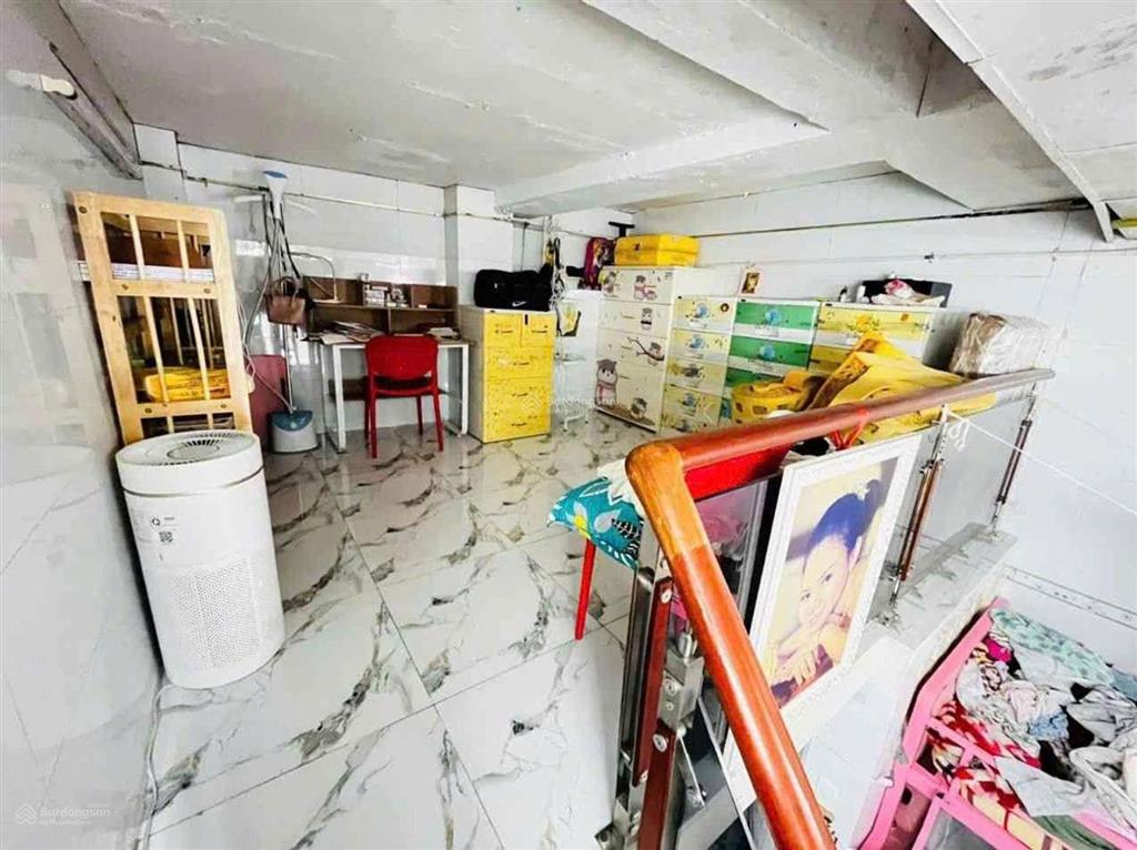 Mặt tiền quận 5  khu hiếm nhà bán  71m2  sổ vuông a4  chính chủ chưa qua đầu tư  chỉ 8.x tỷ