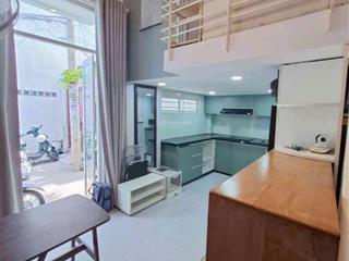 Nhà mới vào ở ngay  3 tầng xây kiên cố  ngang 5m  cách mạng tháng 8  quận 10  nhỉnh 4 tỷ.
