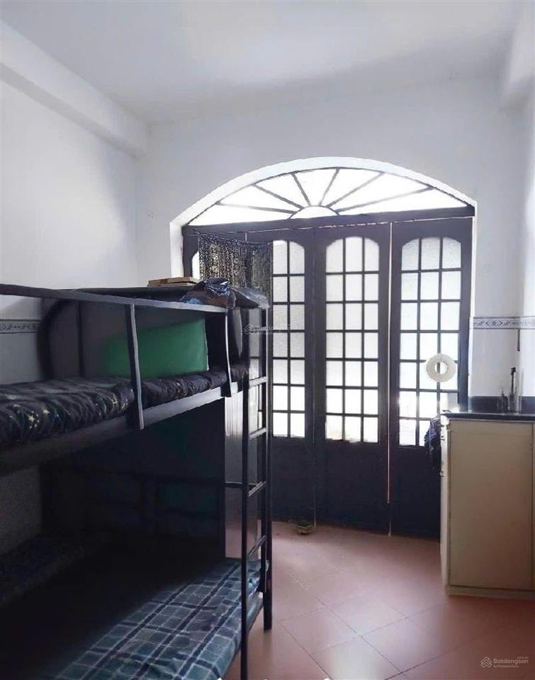 Nhà chính chủ 1 đời  cách mặt nhà chính chủ 1 đời  cách mặt tiền vài bước  40m2  sổ vuông a4