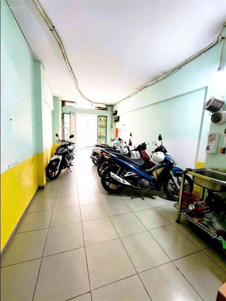 Nhà 3 tàng  thành thái  quận 10  hxh  6 phòng đang cho thuê full  dòng tiền thuê ổn định  chỉ