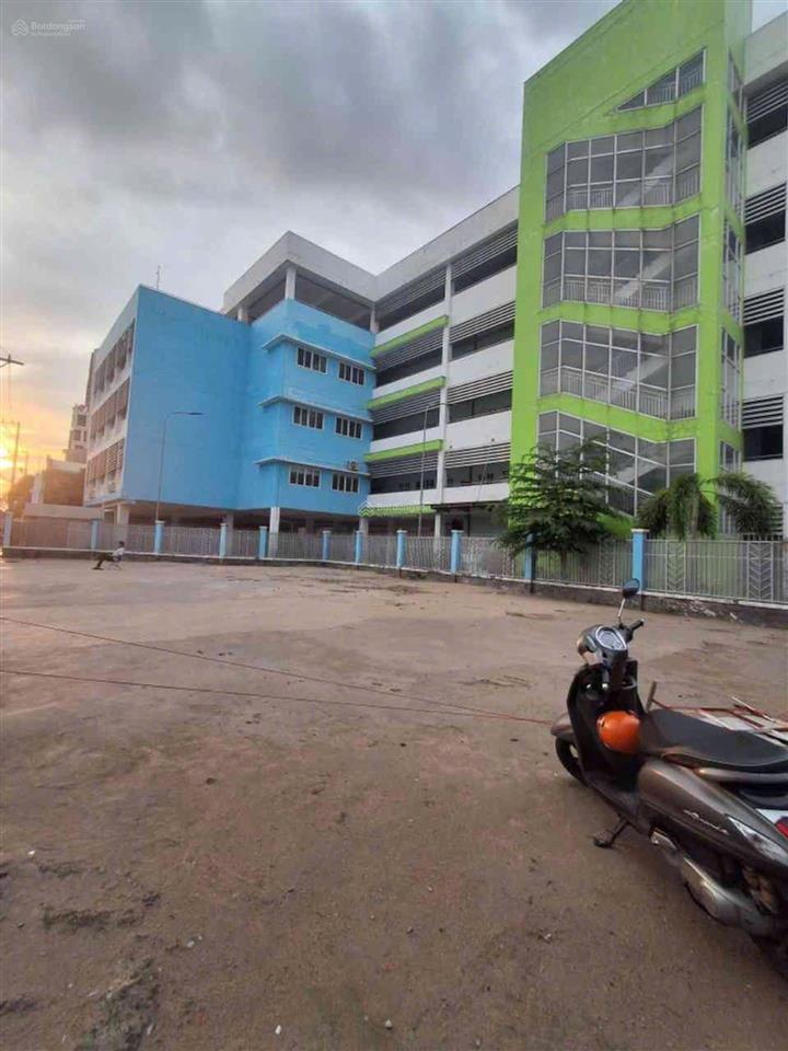 Bán đất tặng nhà 47m²  cách mạng tháng 8  quận 3  sát vách quận 10  sẵn dòng tiền  chỉ 4.** tỷ
