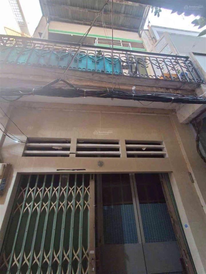 Bán đất tặng nhà 47m²  cách mạng tháng 8  quận 3  sát vách quận 10  sẵn dòng tiền  chỉ 4.** tỷ