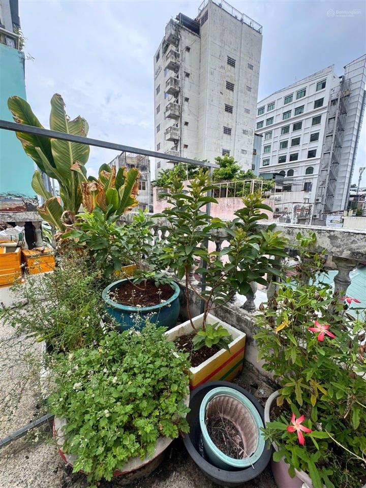 Nhà chính chủ lâu đời sát mặt tiền nguyễn trãi 49m2  ngang 4.7m  nở hậu  sẵn dòng tiền  9 tỷ