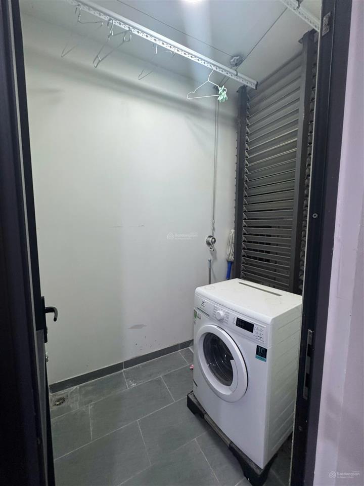Bán căn hộ 2pn, 2wc, 98m2 tại goldsilk complex, 8 tỷ vnd