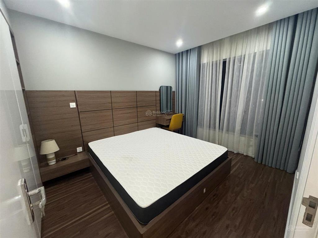 Bán căn hộ 2pn, 2wc, 98m2 tại goldsilk complex, 8 tỷ vnd