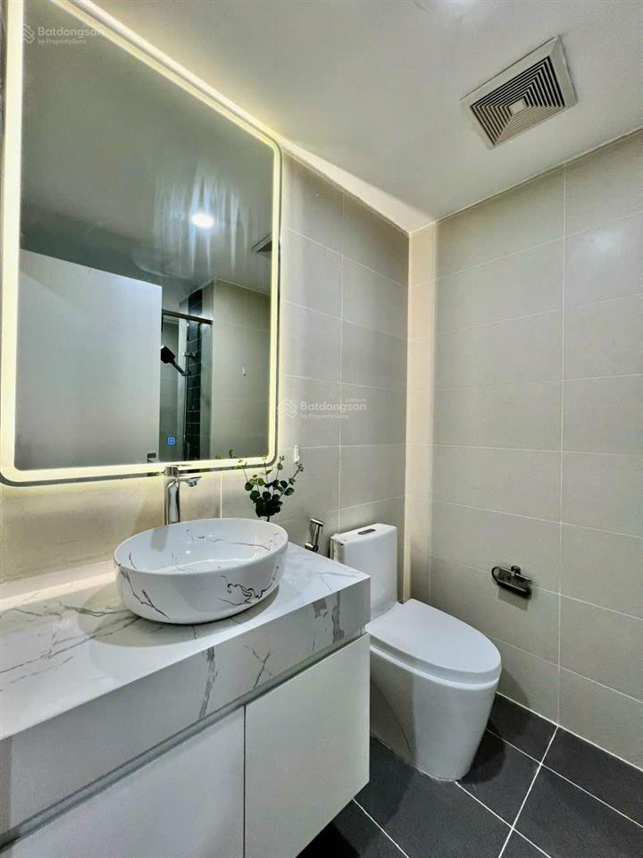 Bán gấp căn hộ chung cư tại sky central, 5,8 tỷ, 68,5 m2, 2pn, 2wc