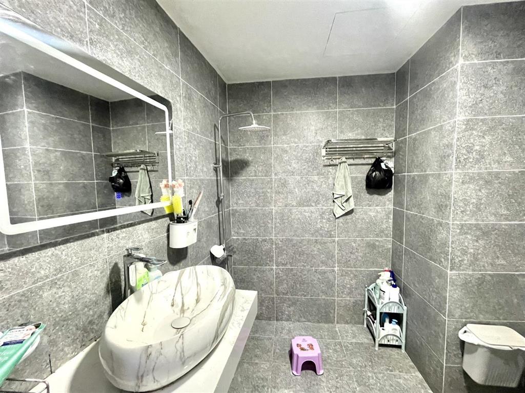 Bán cc 68m2 tại cầu giấy center point, giá cực chất 6,5 tỷ vnd