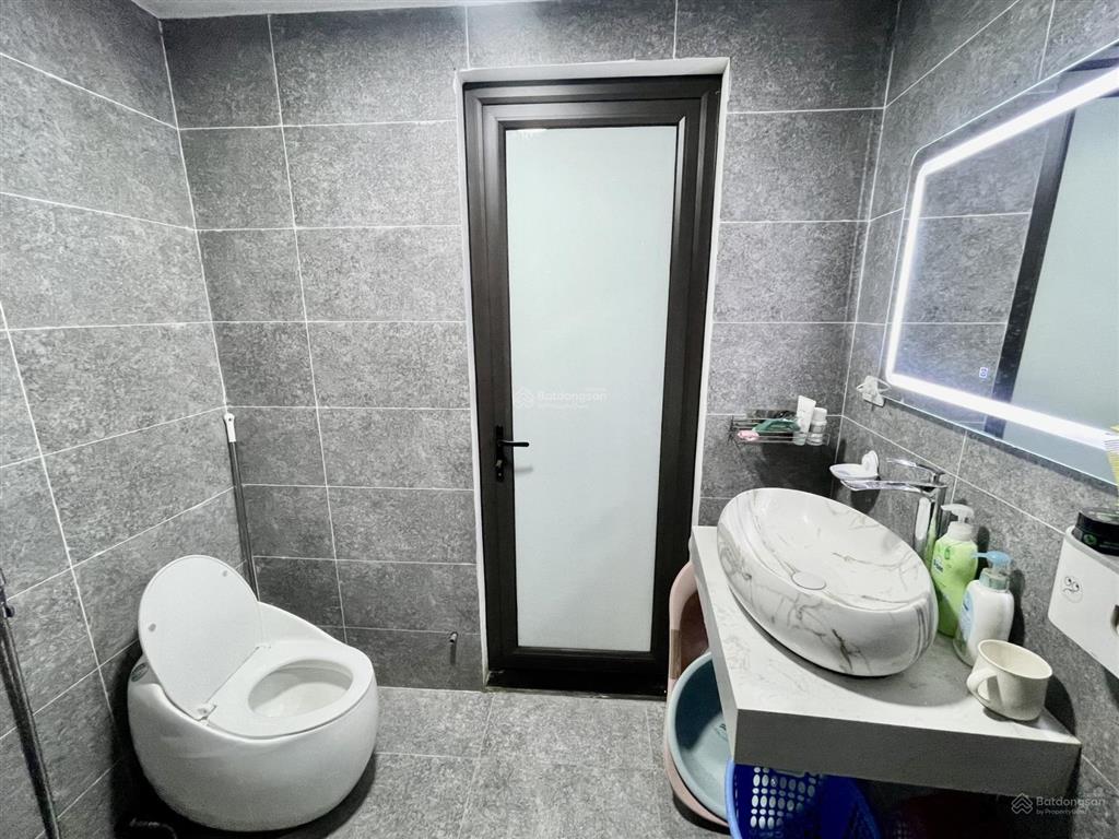 Bán cc 68m2 tại cầu giấy center point, giá cực chất 6,5 tỷ vnd