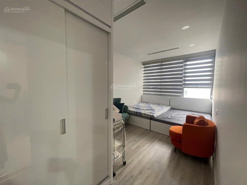 Bán căn hộ central field trung kính, 6,5 tỷ vnd, 68 m2, 2pn, 2wc