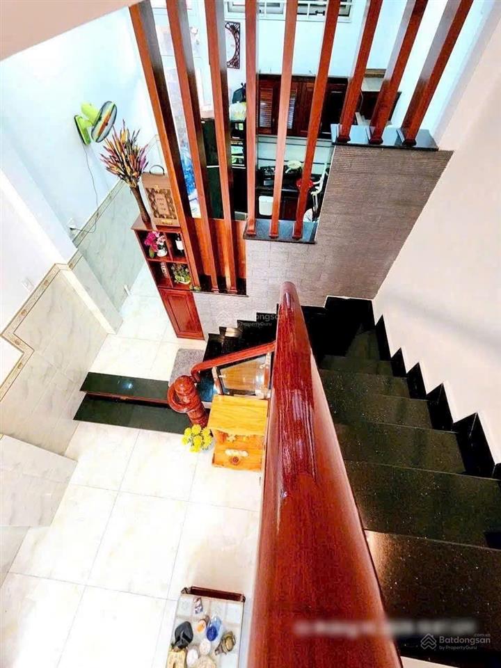 Nhà đẹp 3 tầng, hẻm rộng đường tám danh p4 q8
