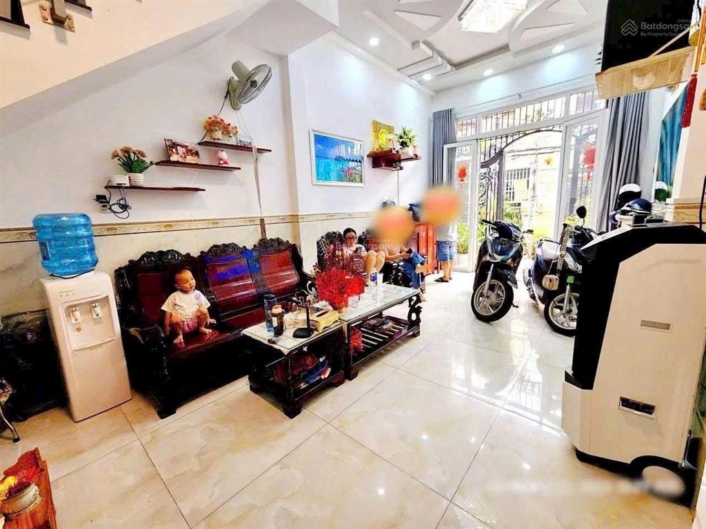 Nhà đẹp 3 tầng, hẻm rộng đường tám danh p4 q8