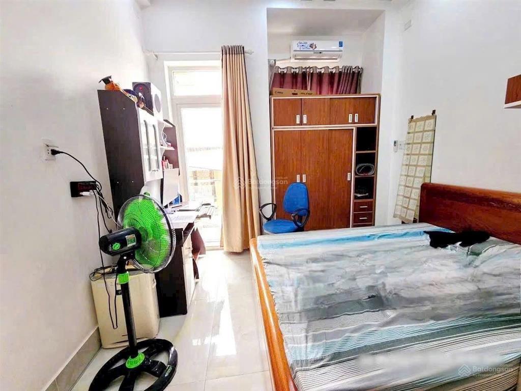 Nhà đẹp 3 tầng, hẻm rộng đường tám danh p4 q8