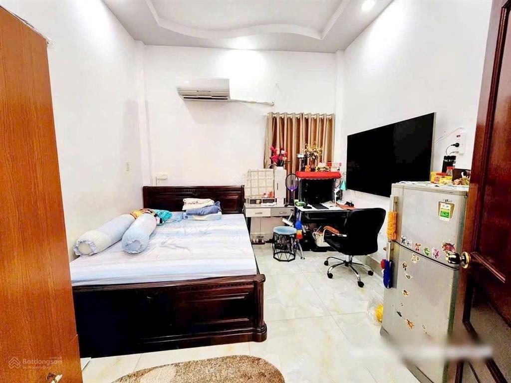 Nhà đẹp 3 tầng, hẻm rộng đường tám danh p4 q8