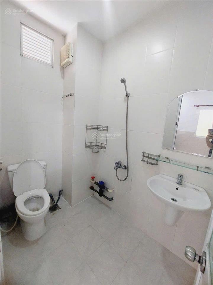 Bán chdv mặt tiền đường sau lưng chợ phạm thế hiển phường 4 quận 8