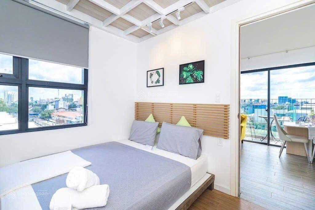 Cho thuê căn góc 2 phòng ngủ, view bitexco giá chỉ 11 triệu