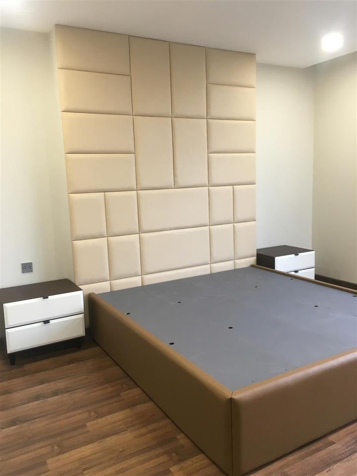 Bán căn 3pn de capella thủ thiêm, đã có sổ hồng, căn góc 102m2 giá chỉ 10,5 tỷ có sẵn nội thất