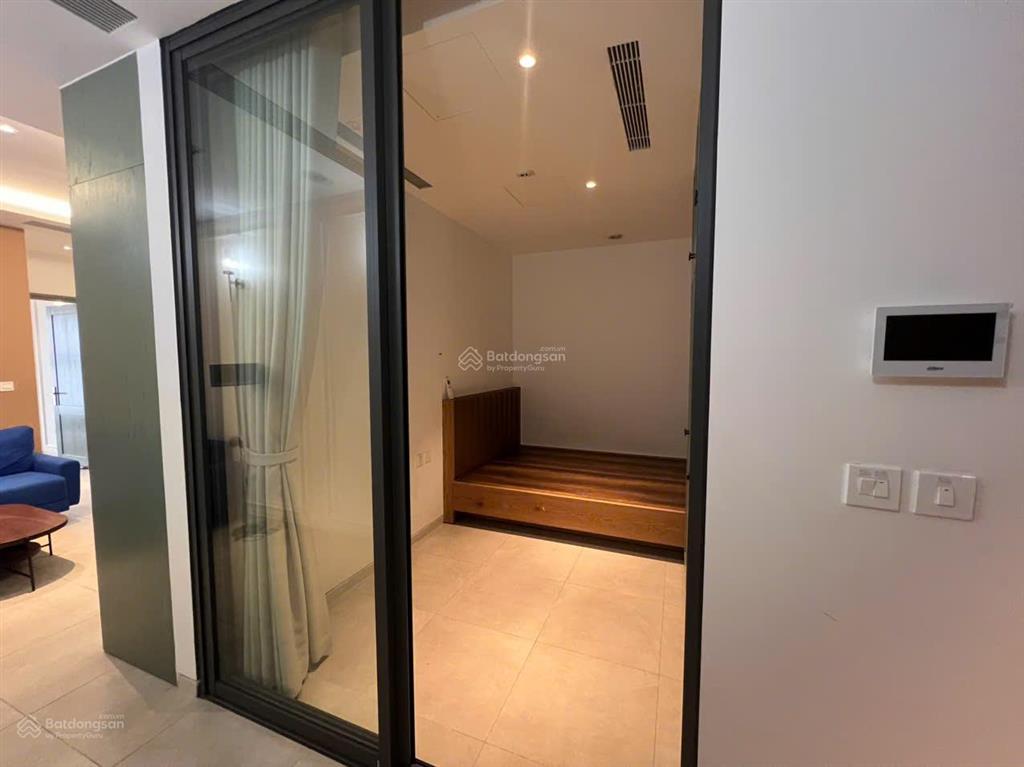 9 tỷ chính chủ bán căn 2 ngủ brg 25 lê văn lương full đồ xịn.có sổ, slot oto , bc đông nam