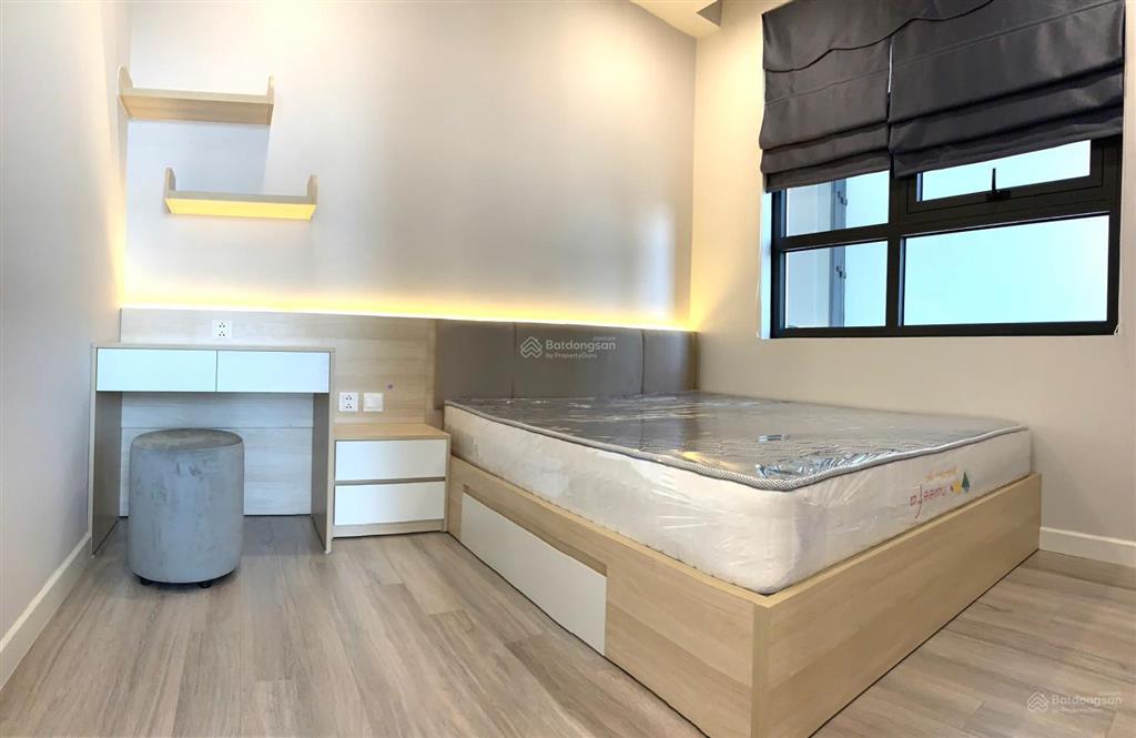 14,6 tỷ chính chủ bán căn 3 ngủ 107m2 tòa brg 25 lê văn lương.full đồ. bc đông nam.slot oto